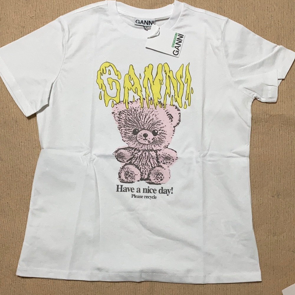 Women’s bear pattern Shirt Top size Medium